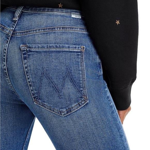 MOTHER
The Mid Rise Rider Flood Jeans in Right On - Picture 5 of 7